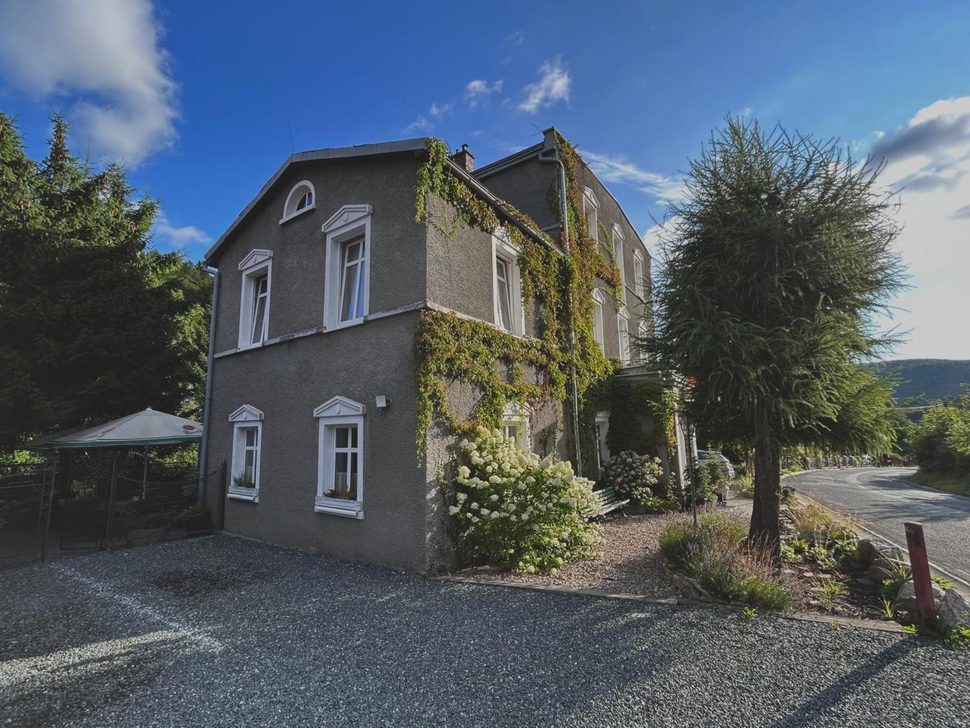 Stara Willa Jagniatkow Exterior photo